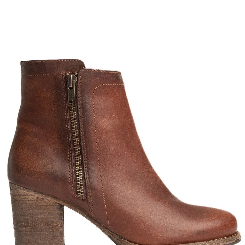FRYE Addie double zip booties, cognac